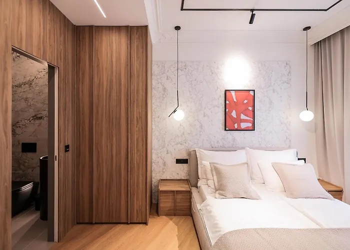 Estium Luxury 3*