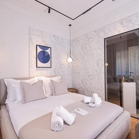 Estium Luxury 자다르