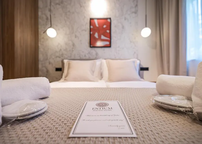 Estium Luxury