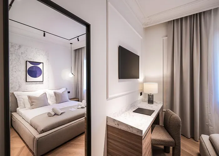 Estium Luxury